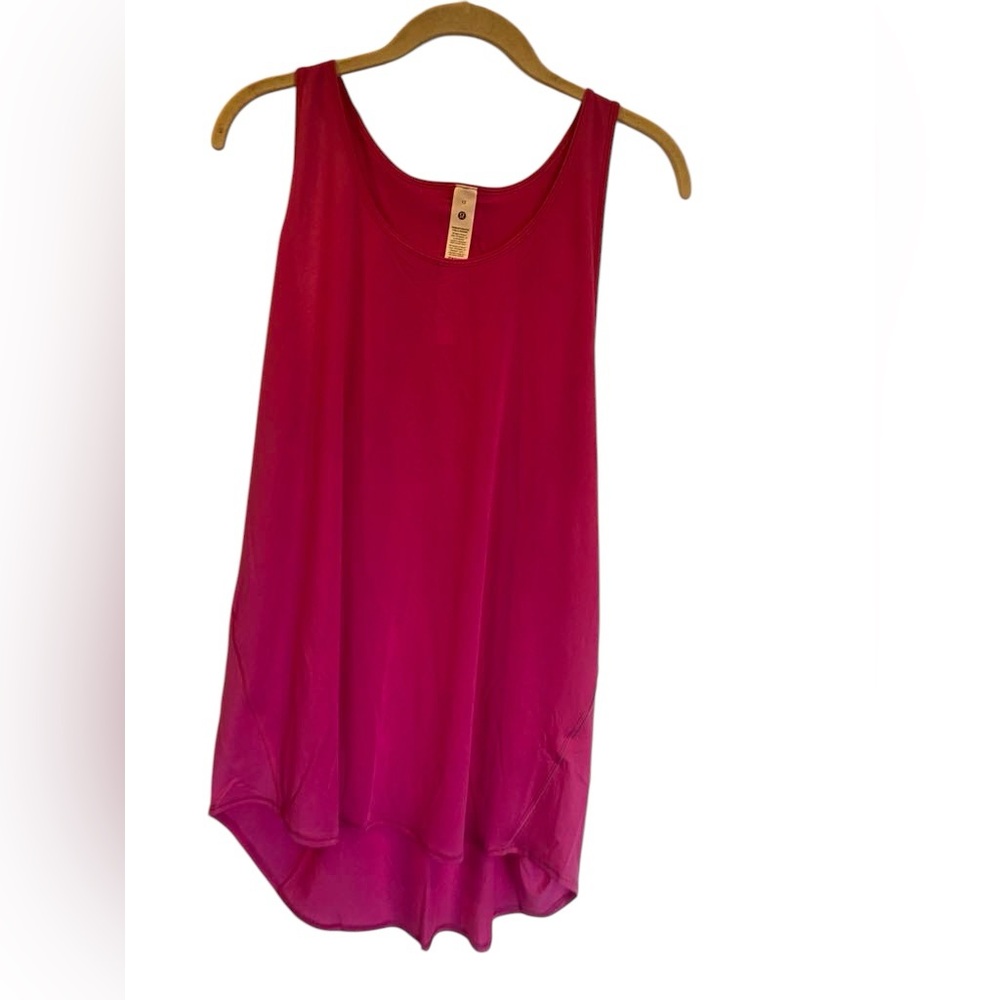 NWT Lululemon essential tank pleated Size 12